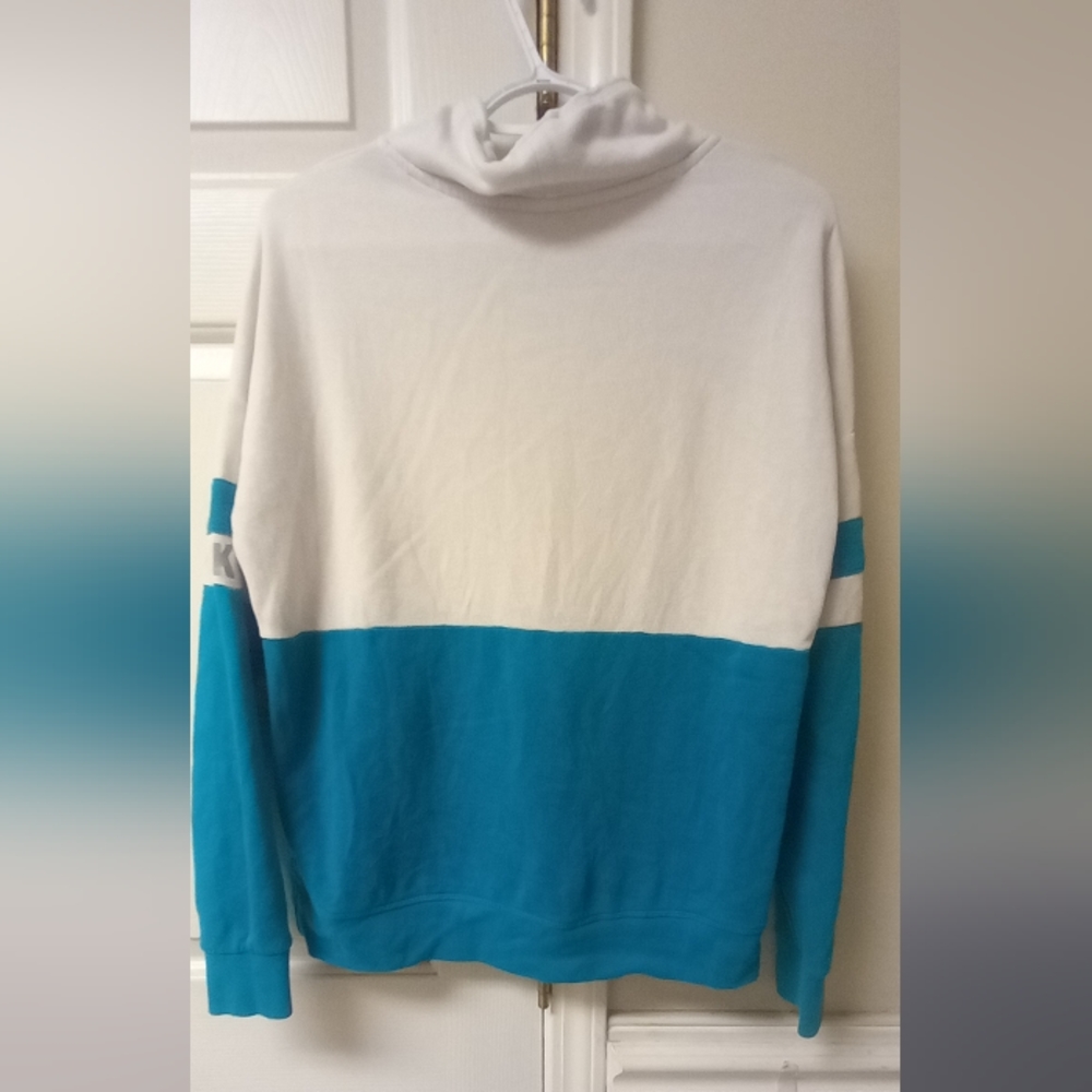 #103 VS Pink Cowl Neck 💙 - Picture 2 of 4